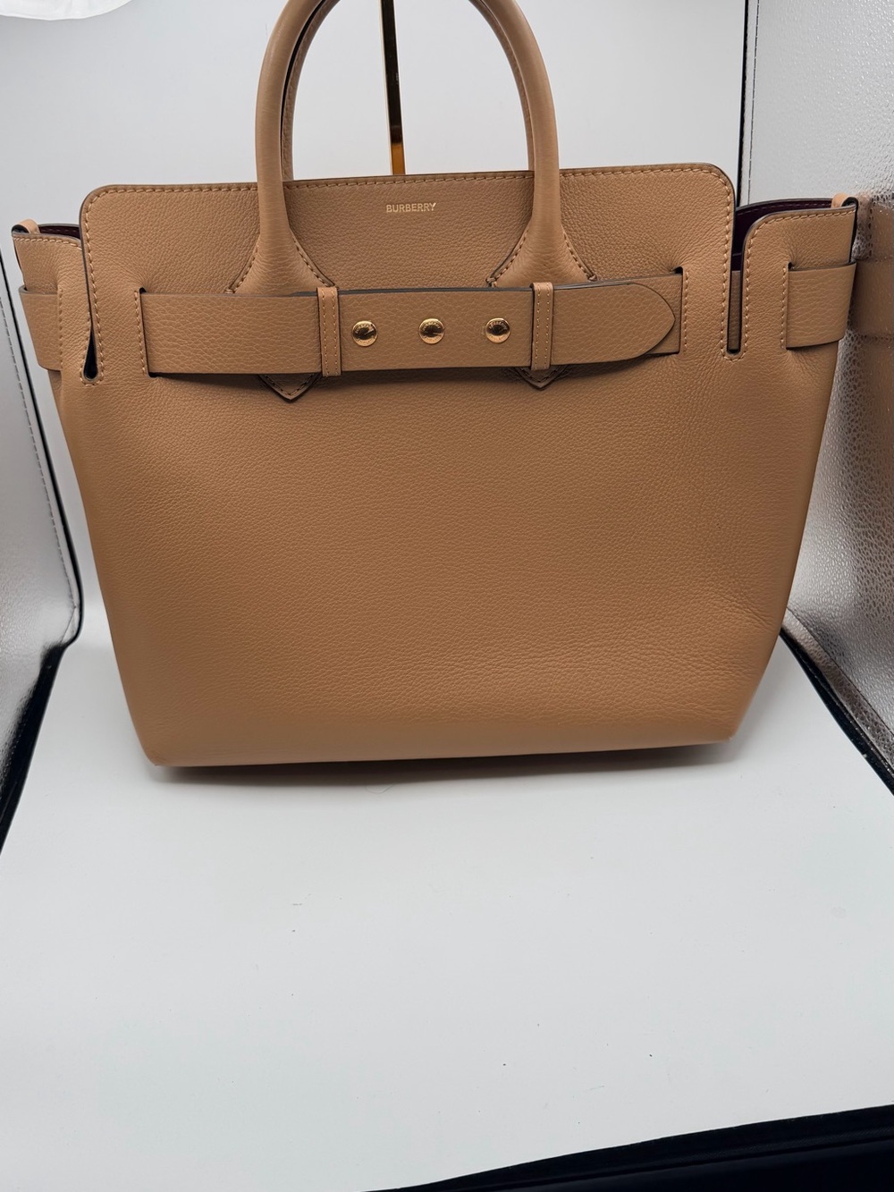 Burberry Tan Leather Belt-Accent Tote size large EUC